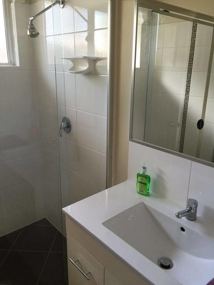 Holland Park Motel Brisbane Eksteriør billede
